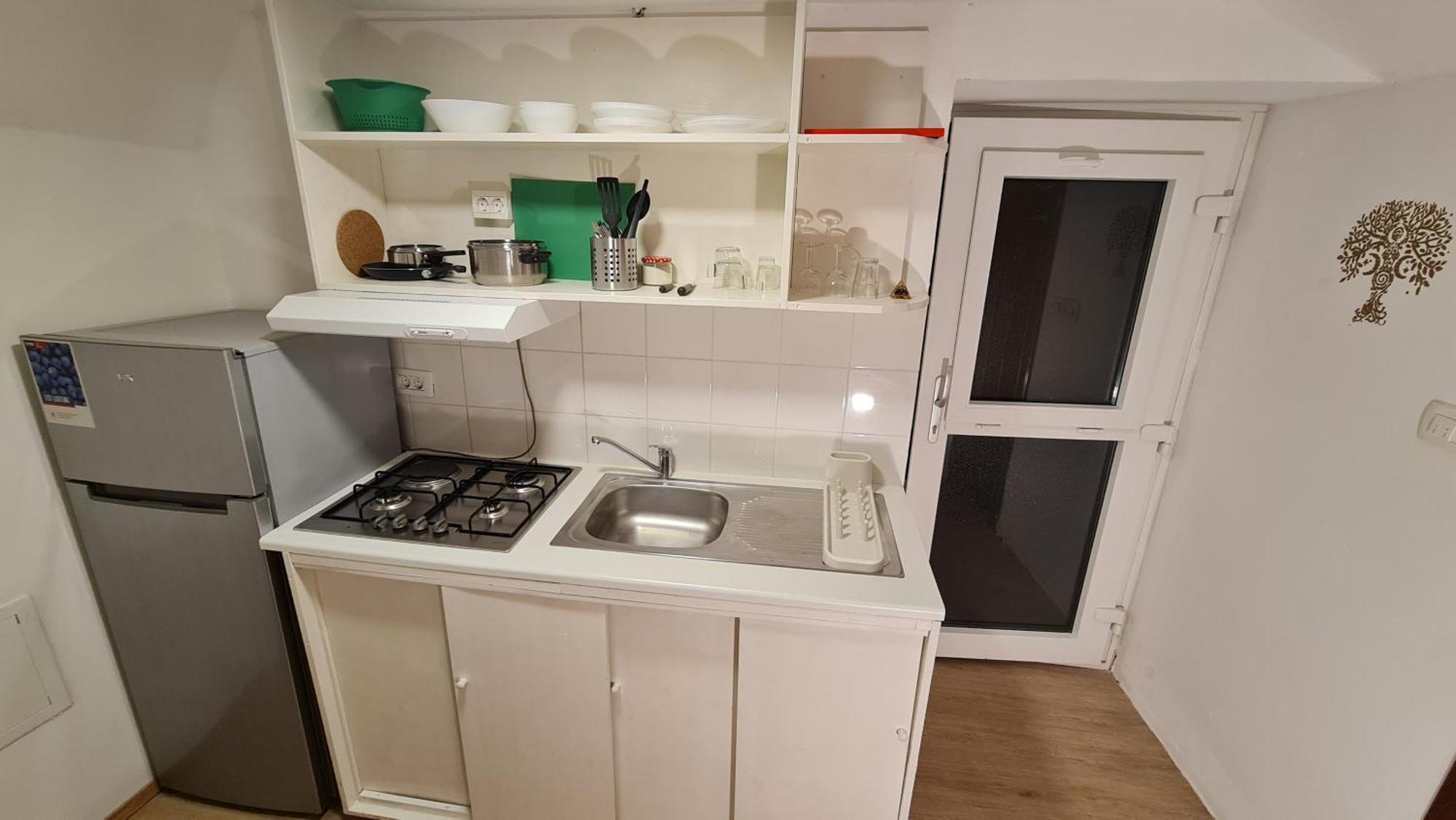 Plutus Apartments And Rooms With Free Parking โคเปร์ ภายนอก รูปภาพ