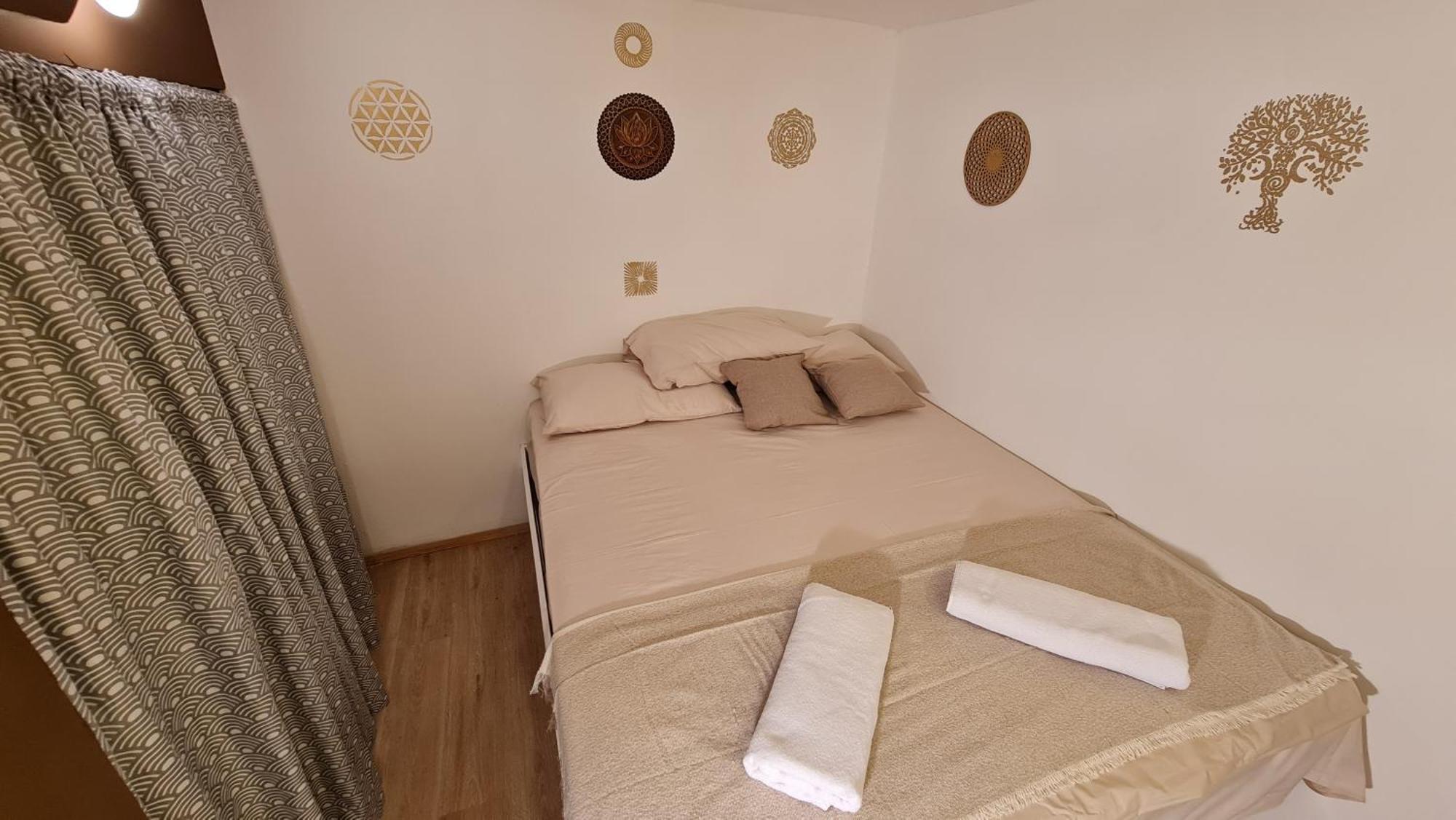 Plutus Apartments And Rooms With Free Parking โคเปร์ ภายนอก รูปภาพ